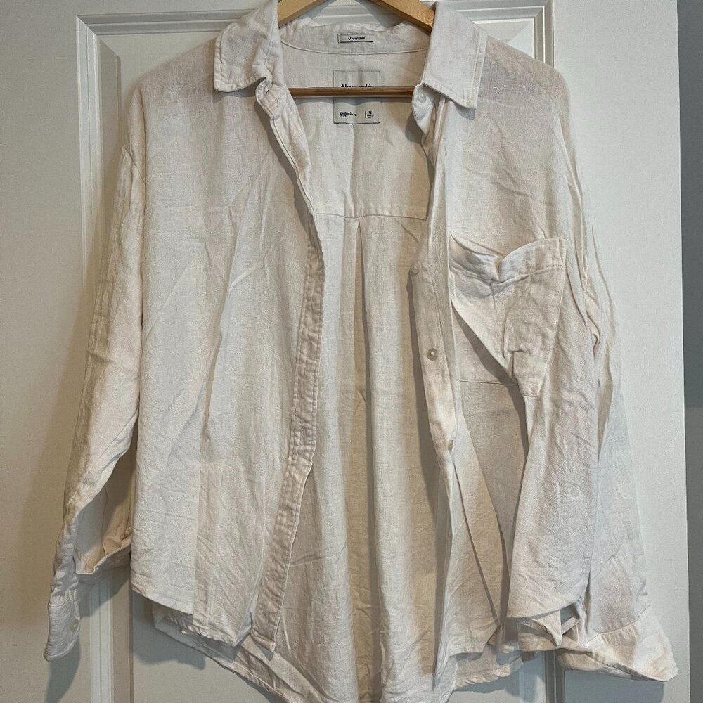 White Abercrombie Oversized Linen-Blend Step Hem Shirt, Size M